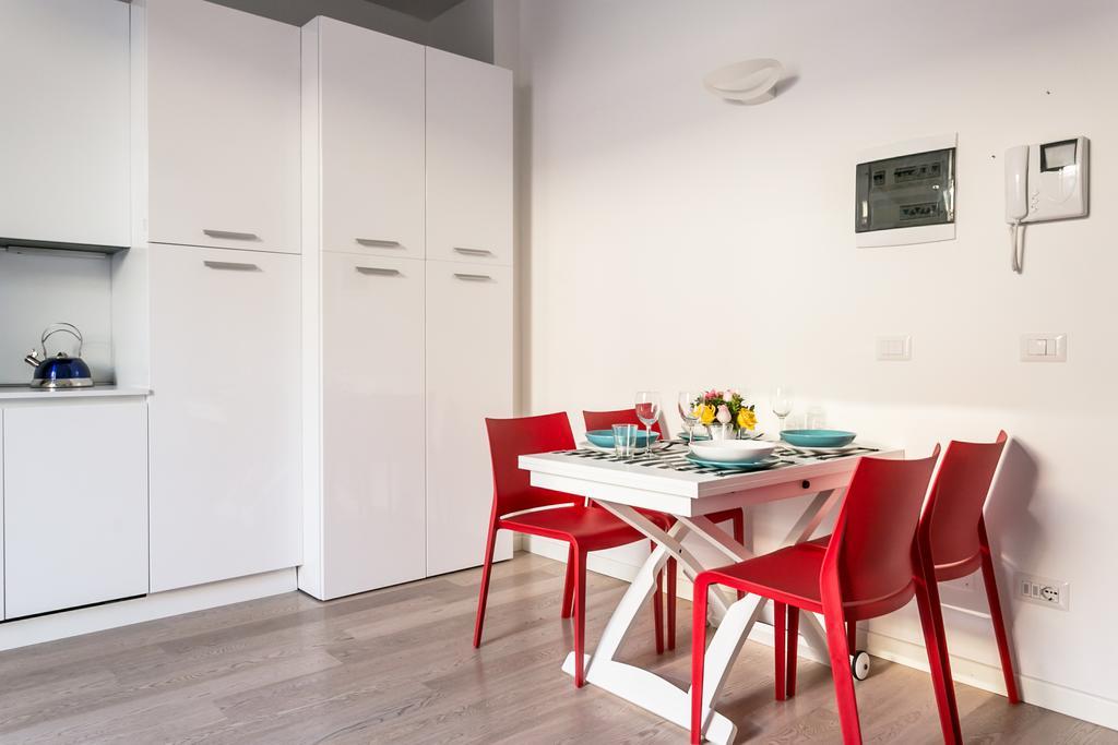 Italianway-San Rocco Second Floor Apartment Milan Bagian luar foto